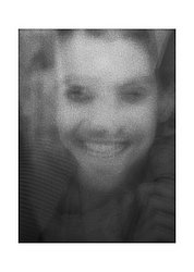 ritratto ragazza con sorriso.jpg