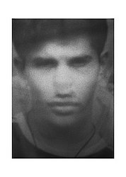 ritratto ragazzo incattivito quasi con baffo.jpg