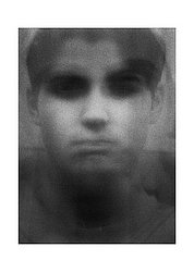 ritratto ragazzo occhi scuri.jpg