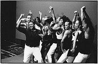Chiambretti Night. Il corpo di ballo con Bill Goodson.JPG